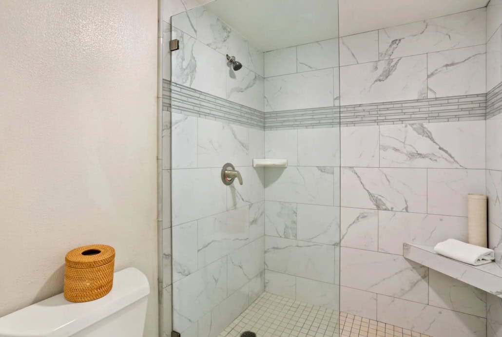 walk-in shower for the bathroom
